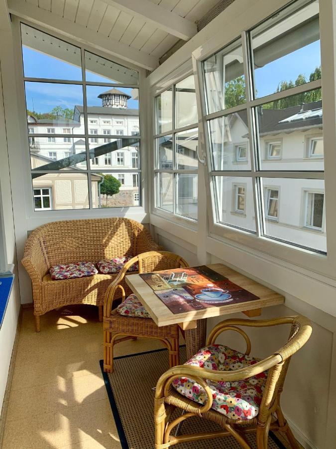 Villa-Rosengarten-Ferienwohnung-Baumhaus-Mit-Seeblick Sassnitz Exterior photo